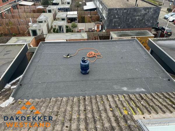 Dakreparatie plat dak met bitumen in Westland Dakreparatie plat dak met bitumen in Westland
